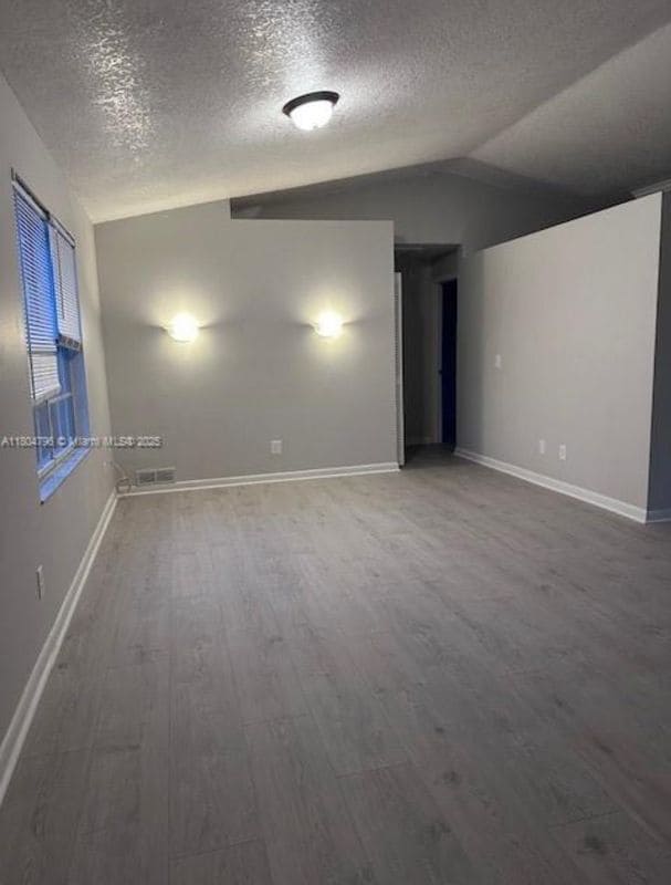 317 SW Buxton Ave