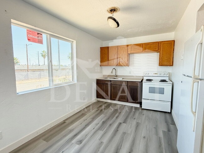 Photo - 1709 W Sherman St Unit 1
