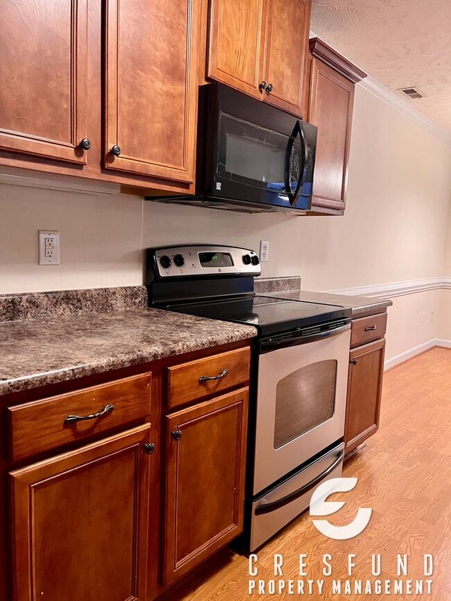 Photo - GATED COMMUNITY - Freshly Painted 2 Bed 2 Bath Condo AVAILABLE NOW Unit 104