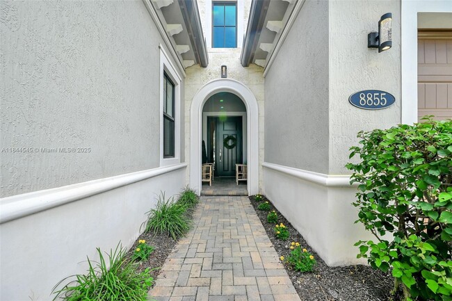 Building Photo - 8855 Watercrest Cir W Rental