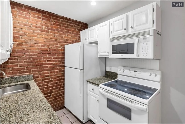 Photo - 439 Marlborough St Unit 31
