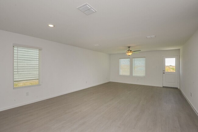 Photo - 2729 Mistwood Dr House