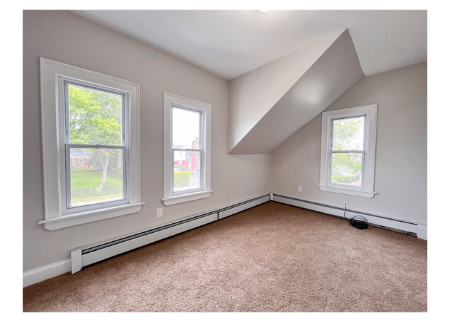 Photo - Beautiful and Lovely House in South of Hartford