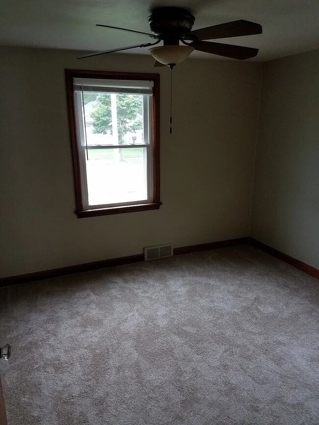 Photo - Centrally Located 2 Bed 1 Bath in Appleton
