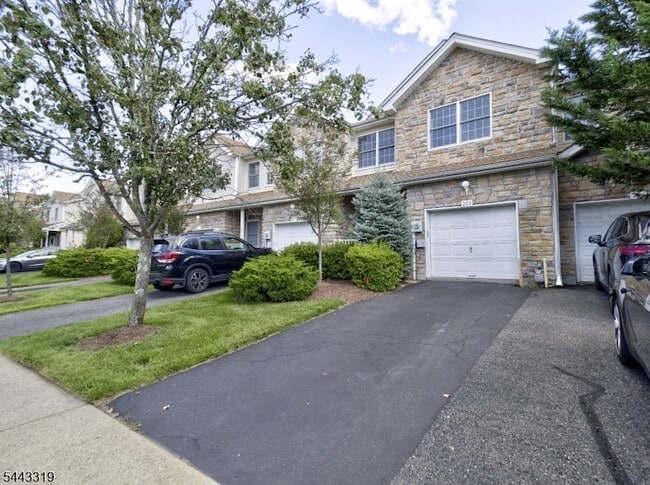 223 Emily Pl