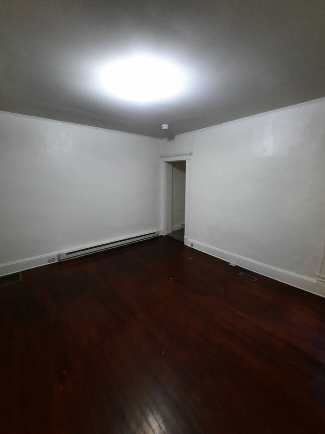 Photo - 2820 Guilford Ave Unidad 1