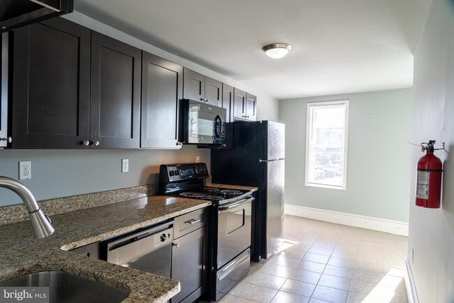 Building Photo - 26 Pitman Ave