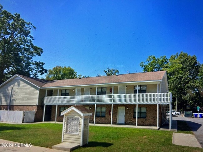 Photo - 709 Johnston St Unit Y