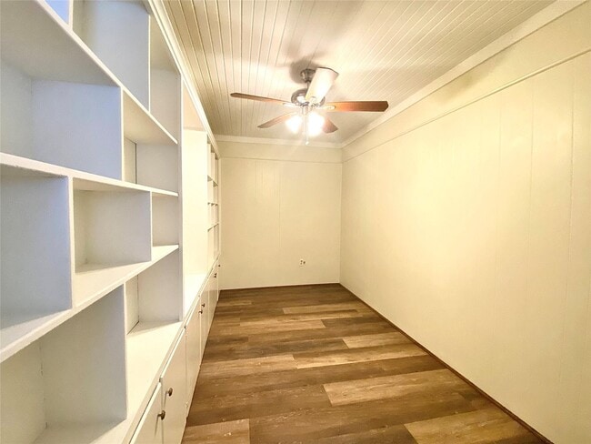 Photo - 5502 Evergreen St