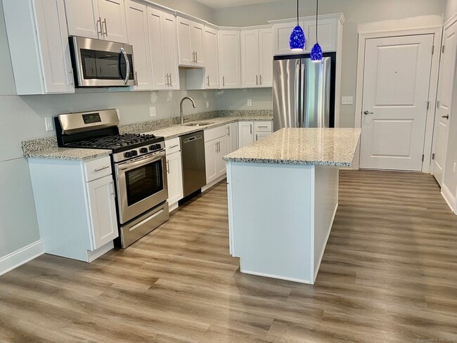 Photo - 5 Cherry Brook Rd Unit 218