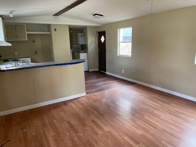 Photo - 33 Laurel Mountain MHP Dr