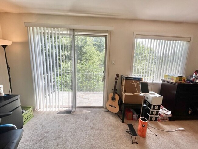 Photo - 10618 Kenilworth Ave