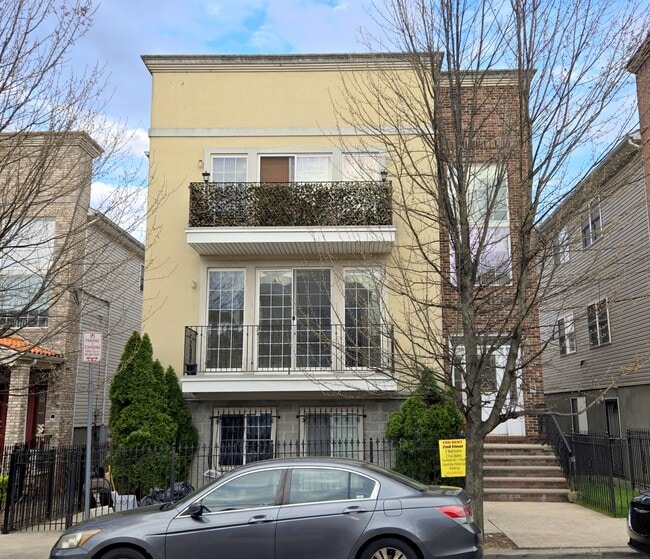 Building Photo - 157 Manchester Pl Unit Fl 2