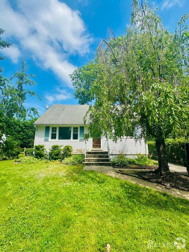 Building Photo - 40 Carpenter Pl Rental