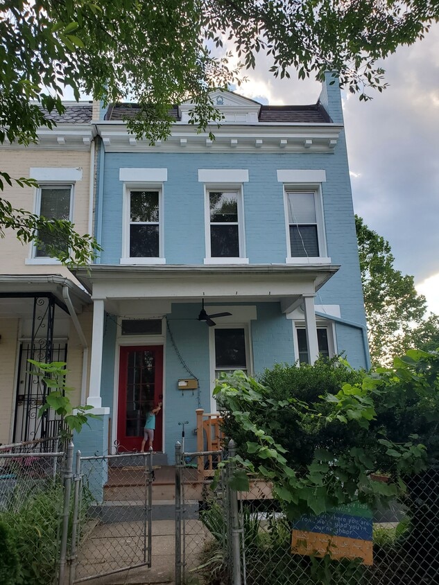 Front of House - 4530 9th St NW (Washington, DC)