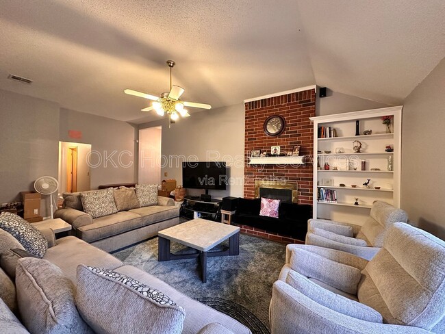 Photo - 17316 Valley Crst