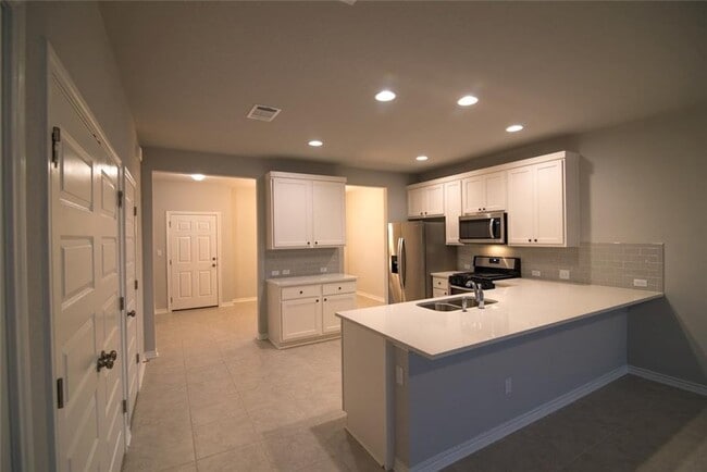 Photo - 1732 Yaupon Grove Ln