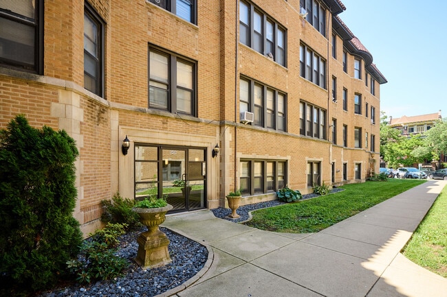 Building Photo - 5459 S Everett Ave Unit 1B Rental