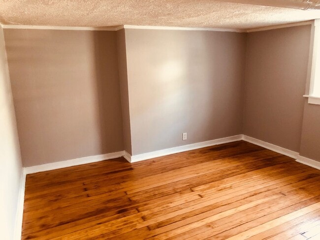 Photo - 2439 W Gunnison St Unit G