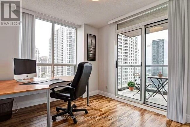 28 Empress Ave Unit 2012