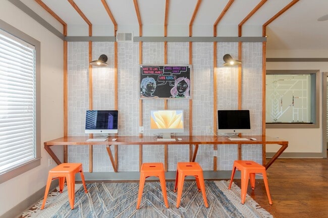 The Commons at Knoxville-POI-14 - Commons at Knoxville