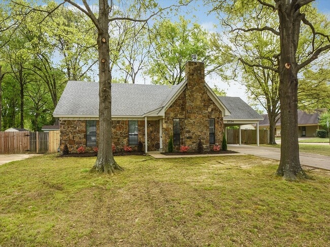 Updated and charming 3 bed, 2 bath with SU... - Updated and charming 3 bed, 2 bath with SU... Casa