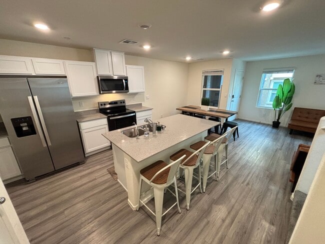 Photo - Gorgeous 3Bed/2.5Bath/2Car Townhome located in Southwest Las Vegas- Make the Move for Less: $300 ...