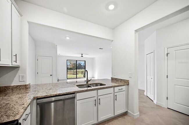 Photo - 14812 Lyla Ter