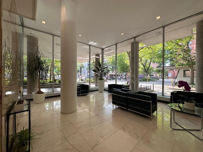 Photo - 5757 N Sheridan Rd Unit 17C