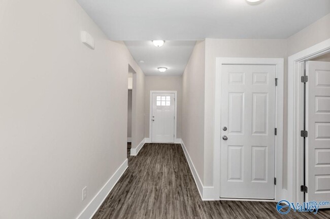 Photo - 381 McCollum Rd