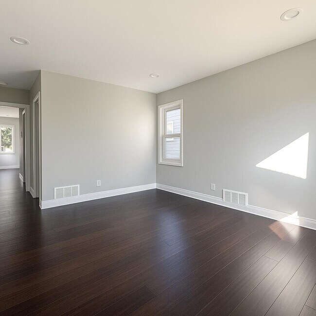 Photo - 1473 E Harry Ave