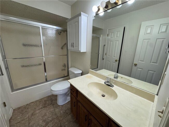 Photo - 312 S 11th Pl