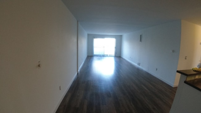 Photo - 3111 4th St Unidad 214