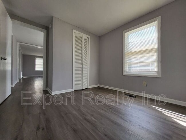 Photo - 203 Silver Leaf Dr