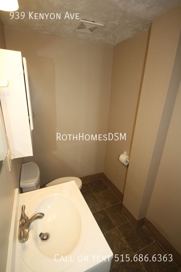 Photo - 939 Kenyon Ave