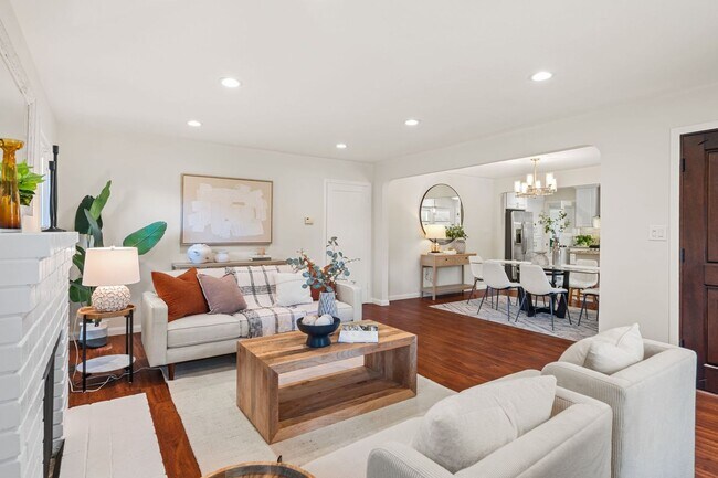 Photo - 15603 Benedict Ln