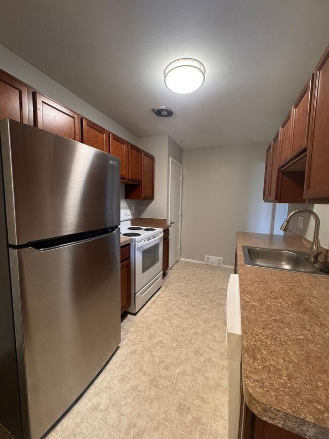 Photo - Rosewood Apartments