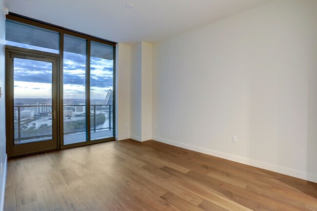 Photo - 44 East Ave Unit 2104