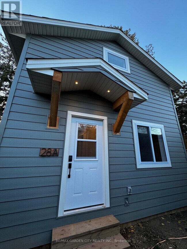 Photo - 28 Kenworth Dr