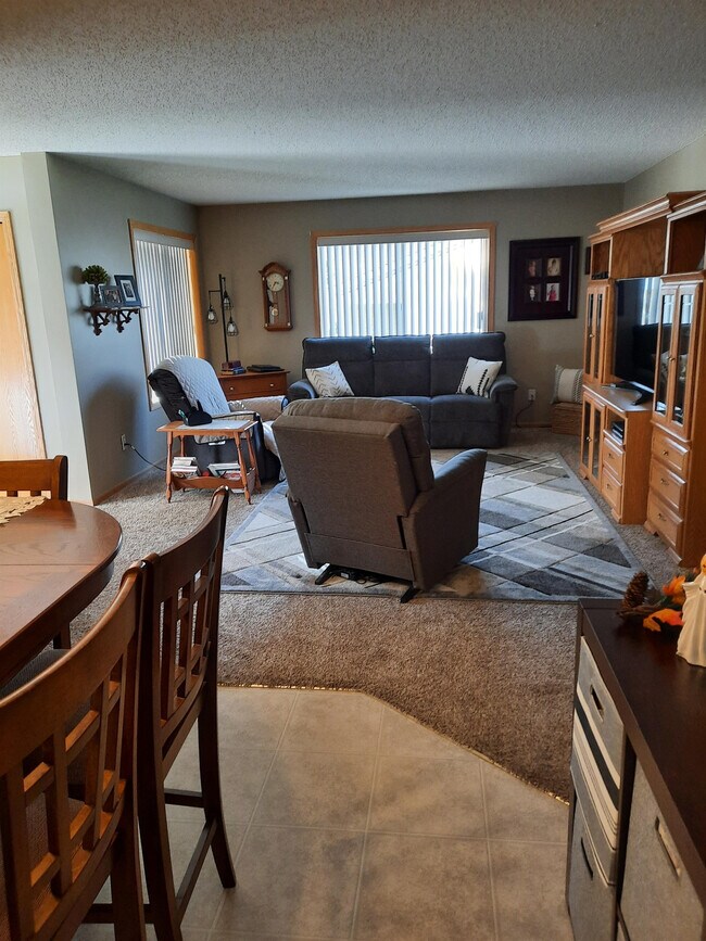 Photo - 901 Ivy Ridge Ln