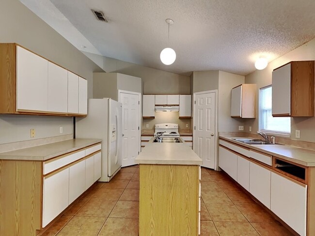 Photo - 3221 Utah Dr