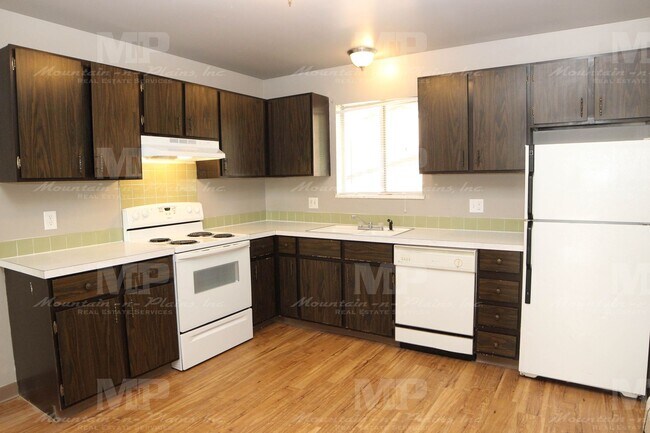 Photo - 2909 Sumac St Unidad 2909 Sumac St. #A 213-1