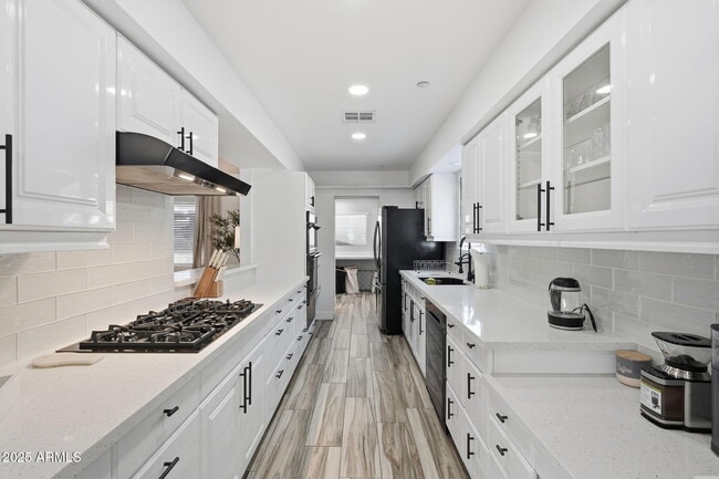 Photo - 8614 E Jackrabbit Rd