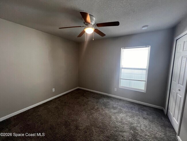 Photo - 563 Corbin Cir SW