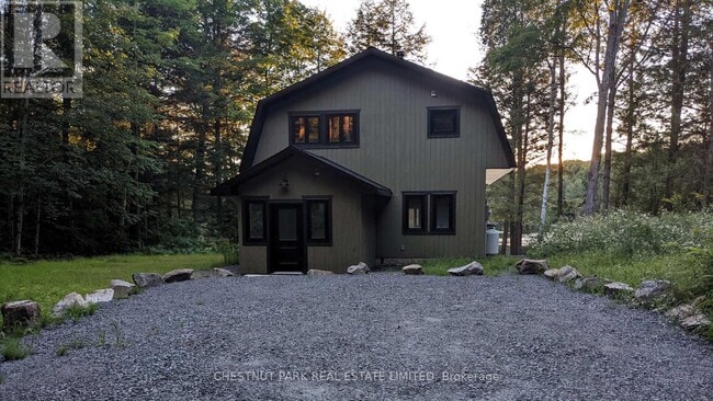 Photo - 1093 Wilkinson Rd