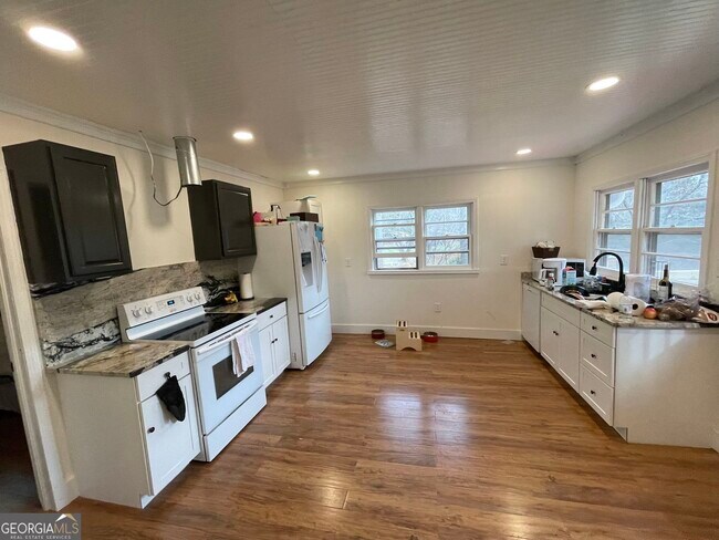 Photo - 523 Pantertown Cir