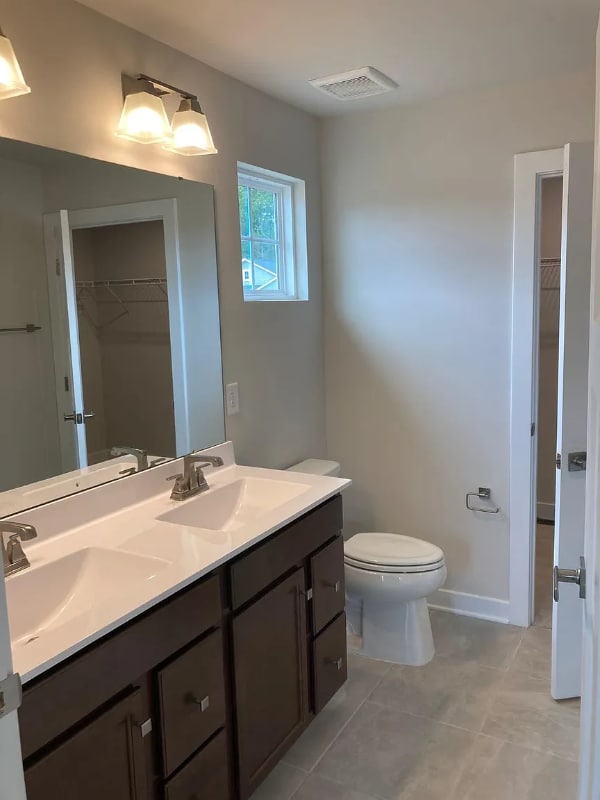 Photo - 101 Martha Washington Pkwy