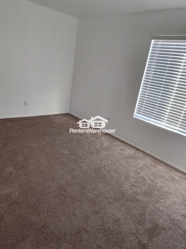 Photo - 1336 N 85th Pl