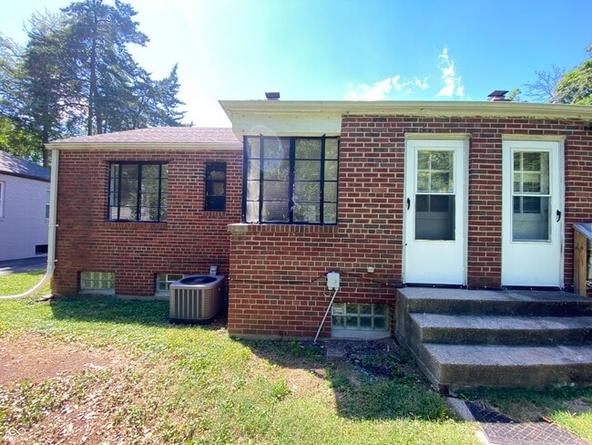 Building Photo - 77 W Westfield Blvd Rental