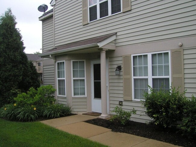 Photo - 2211 Waterleaf Ct